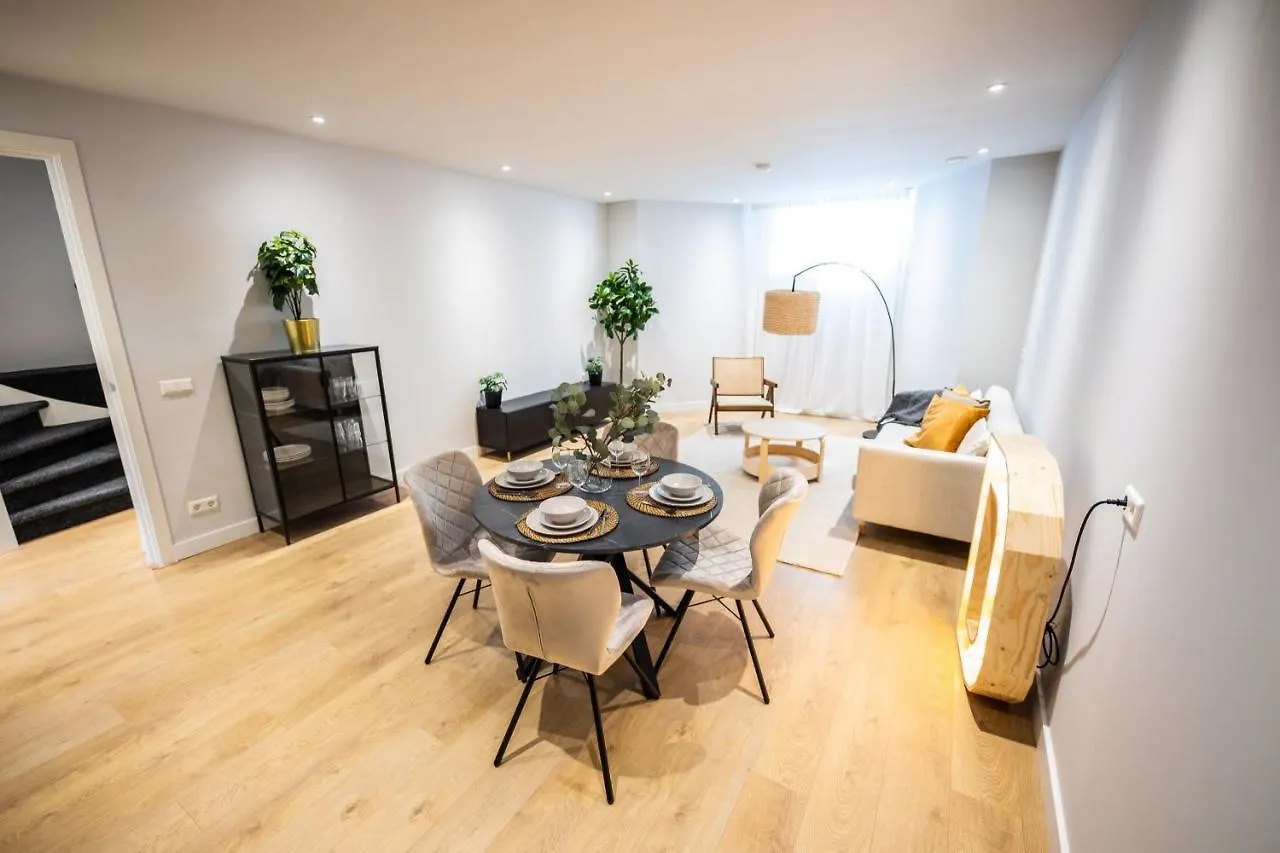 Distinct 2 Bedroom Serviced Apartment 84M2 -Vp2D- Rotterdam Netherlands