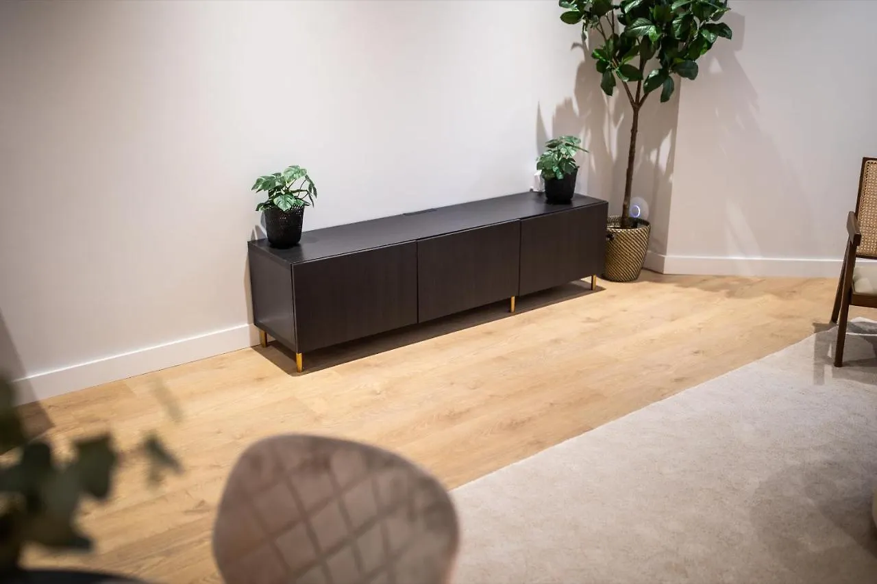 Distinct 2 Bedroom Serviced Apartment 84M2 -Vp2D- Rotterdam 0*,