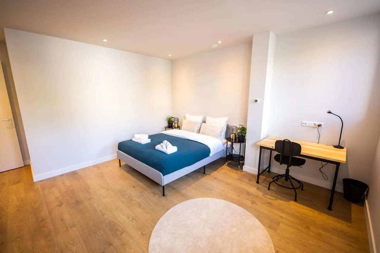 Distinct 2 Bedroom Serviced Apartment 84M2 -Vp2D- Rotterdam Netherlands